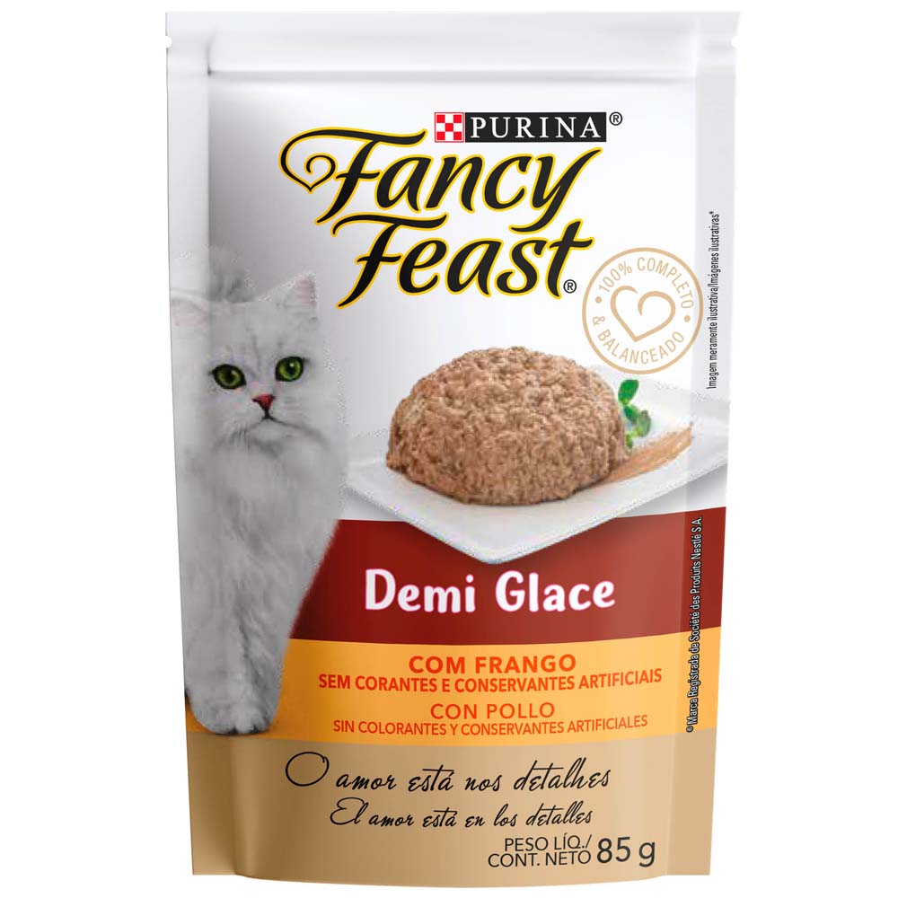 Alimento Húmero para Gatos FANCY FEAST Demi Glace Sabor Pollo en Lata de 85gr