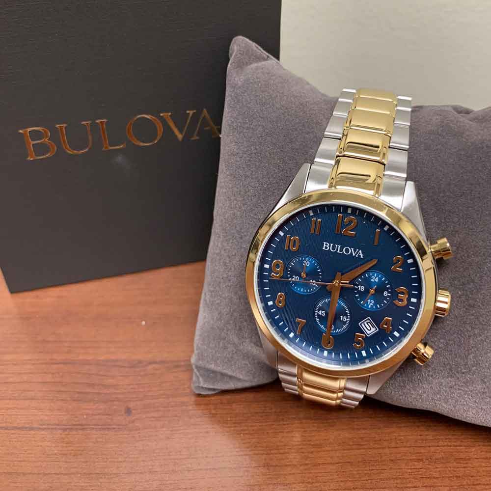 Reloj Bulova 98B346 Para Hombre Fecha Cronometro Acero Inoxidable Plateado Dorado Azul